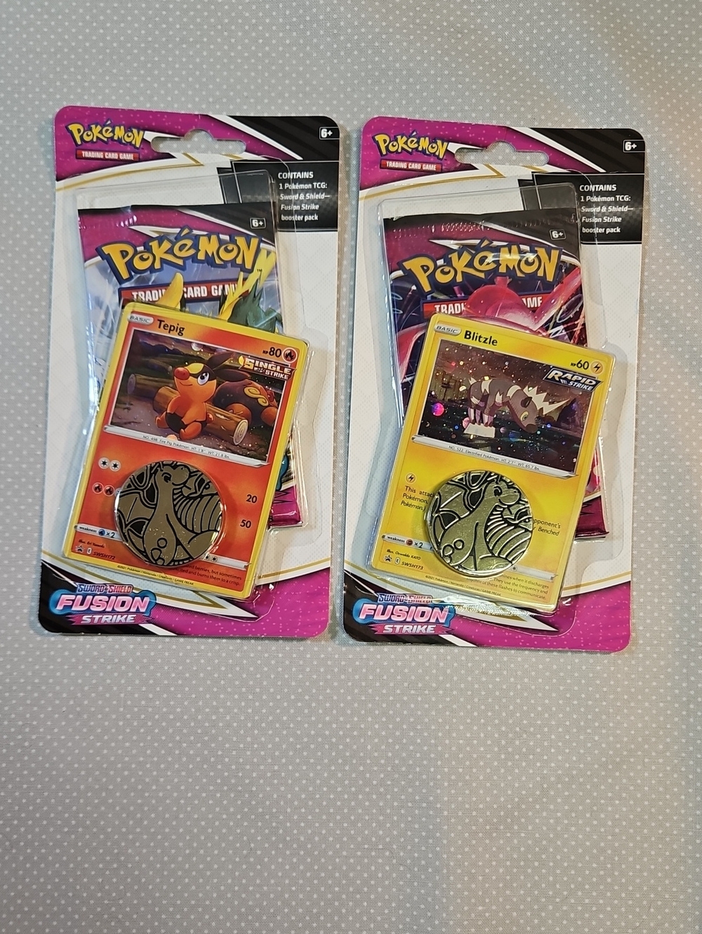 2021 Pokemon TCG Sword & Shield Fusion Strike Tepig & Blitzle Checklane